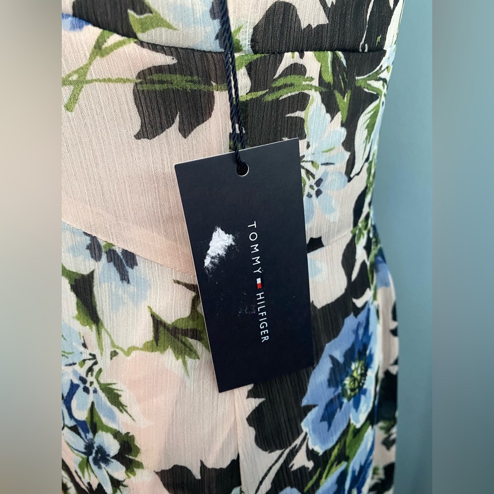 Tommy Hilfiger riviera floral chiffon high low dress with ruffled sleeve. Size 6 - Picture 6 of 12